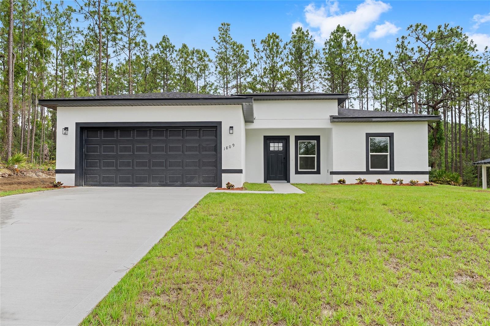 1809 W LINDEN DRIVE