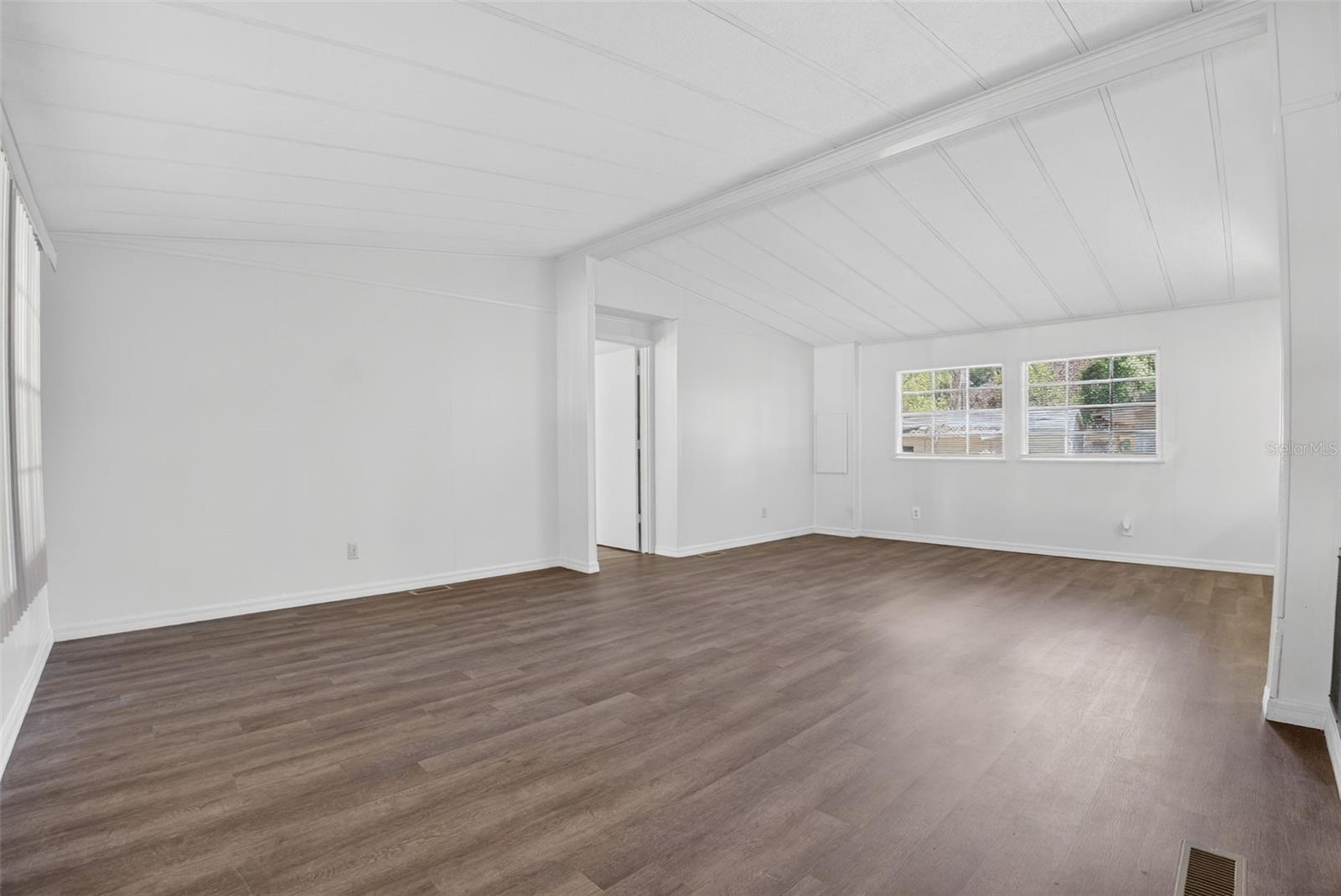 MARIANA WOODS - Residential