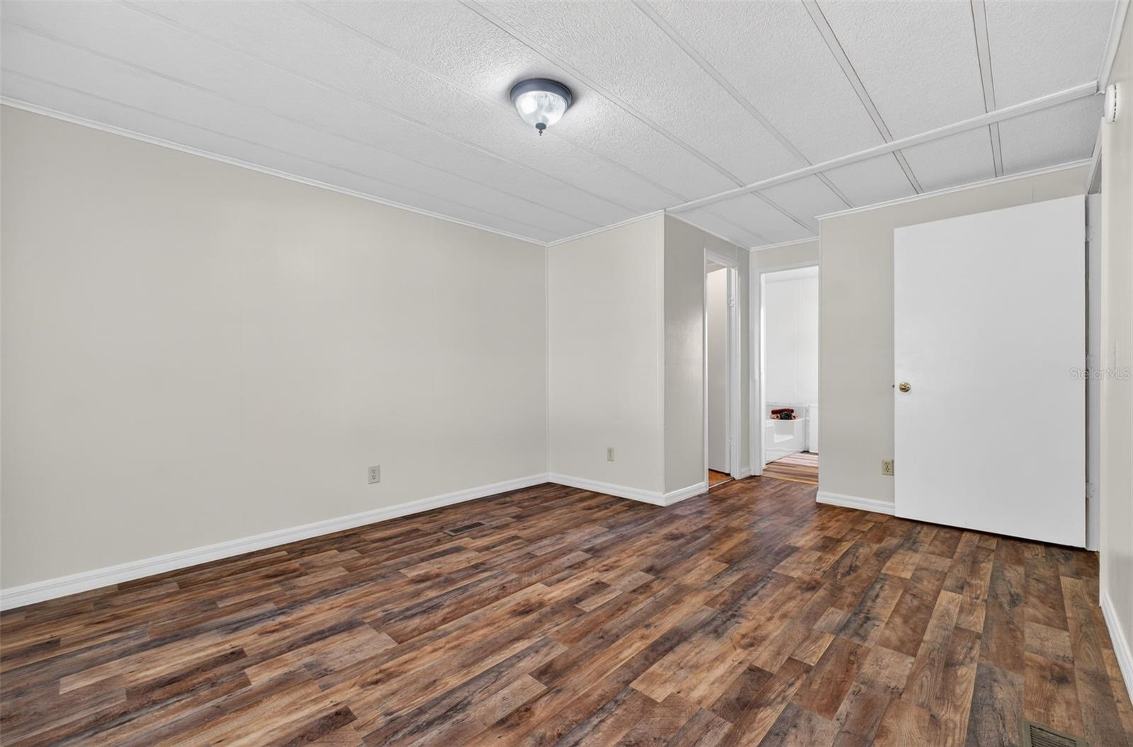 MARIANA WOODS - Residential