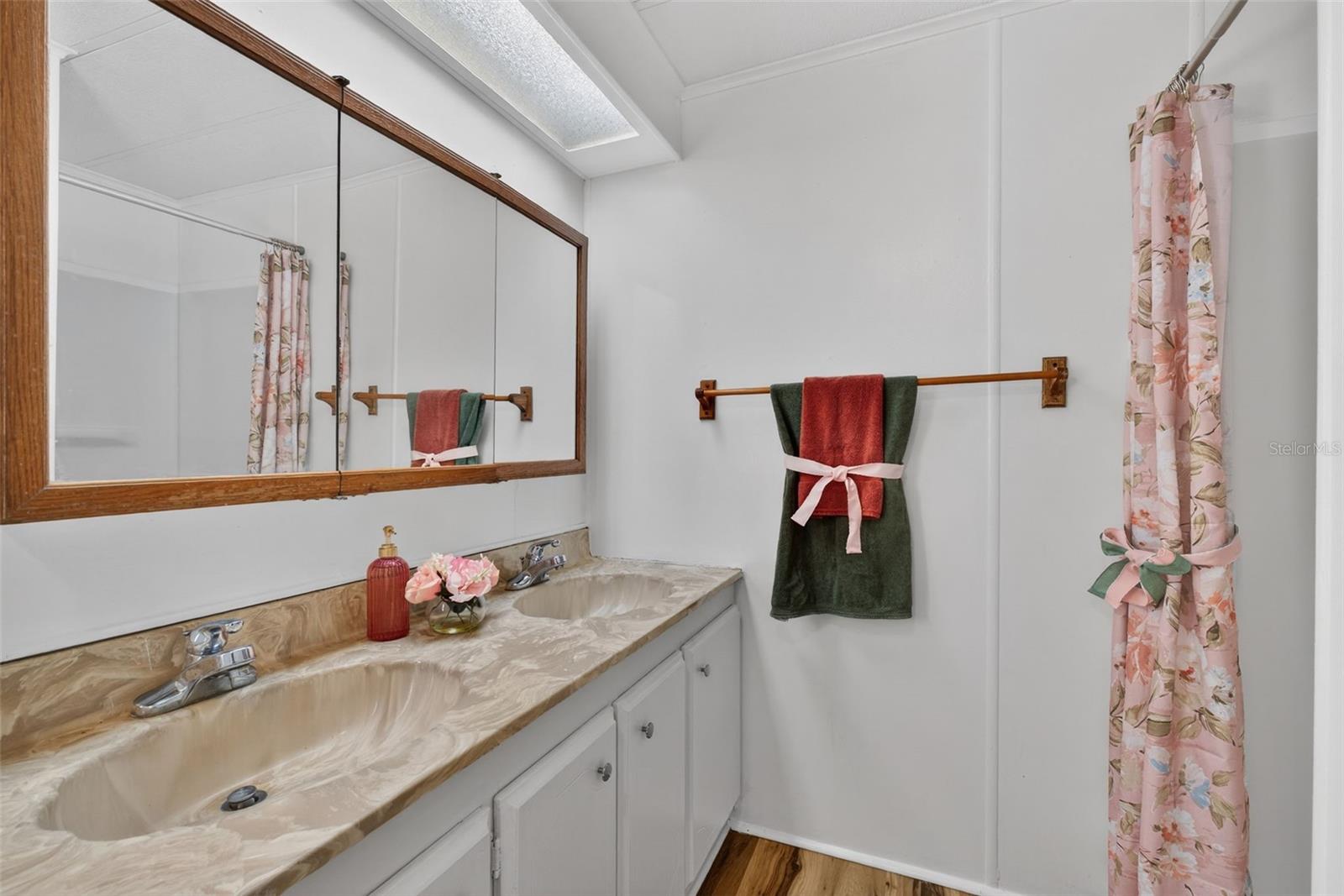 MARIANA WOODS - Residential