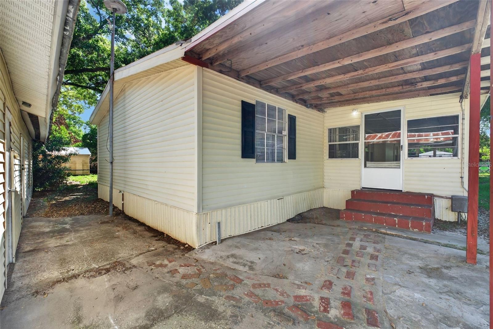 MARIANA WOODS - Residential