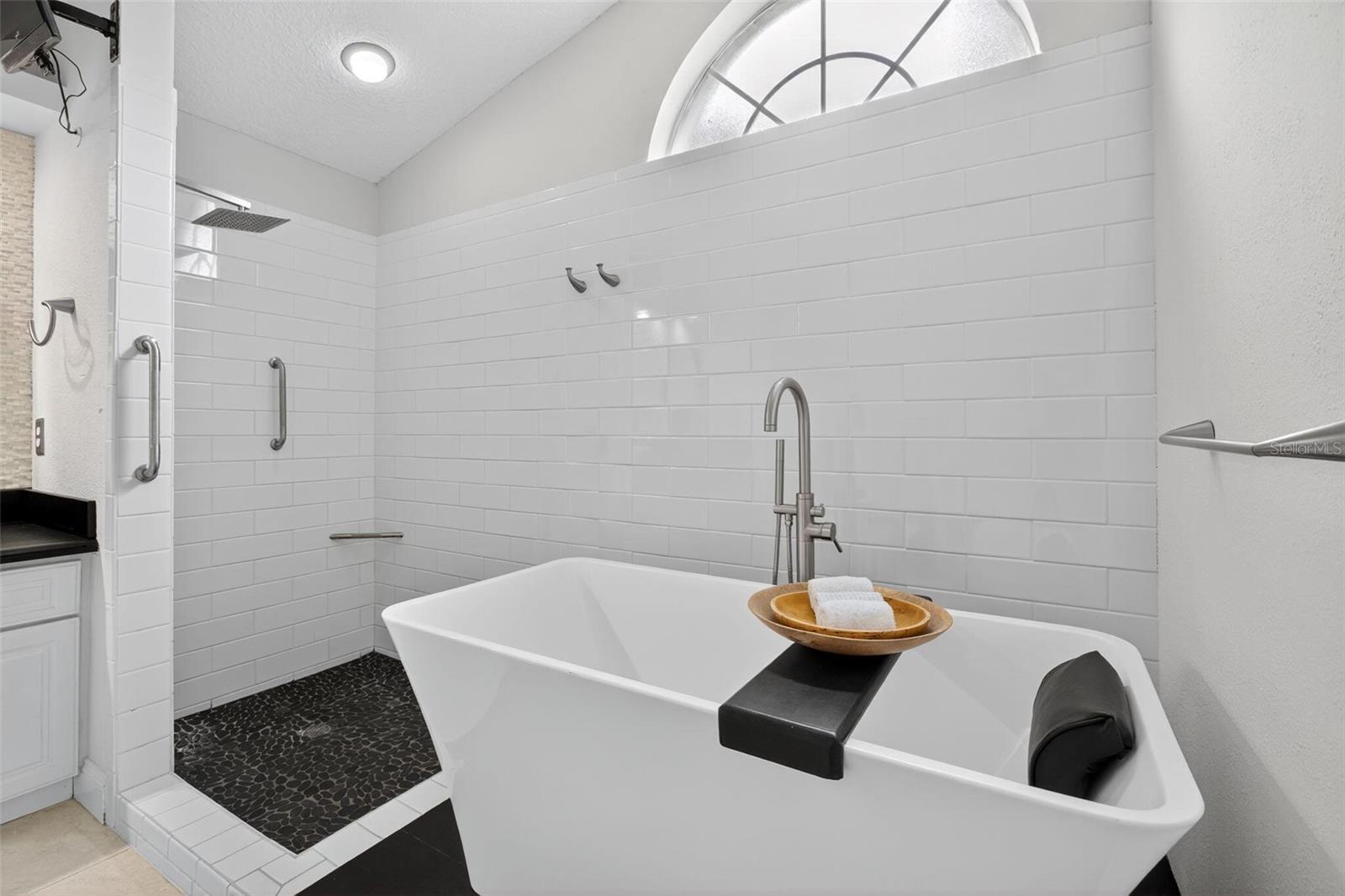 CHEVY CHASE ESTATES PH TWO - Residential