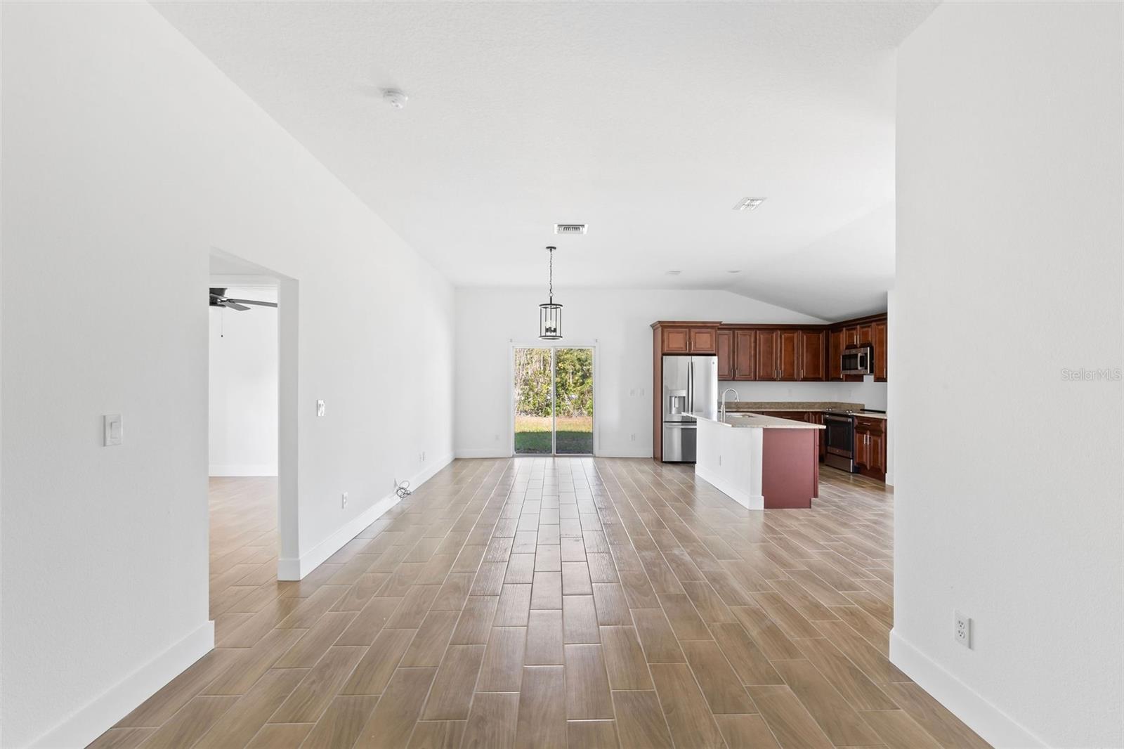 21 ROCKEFELLER DRIVE
