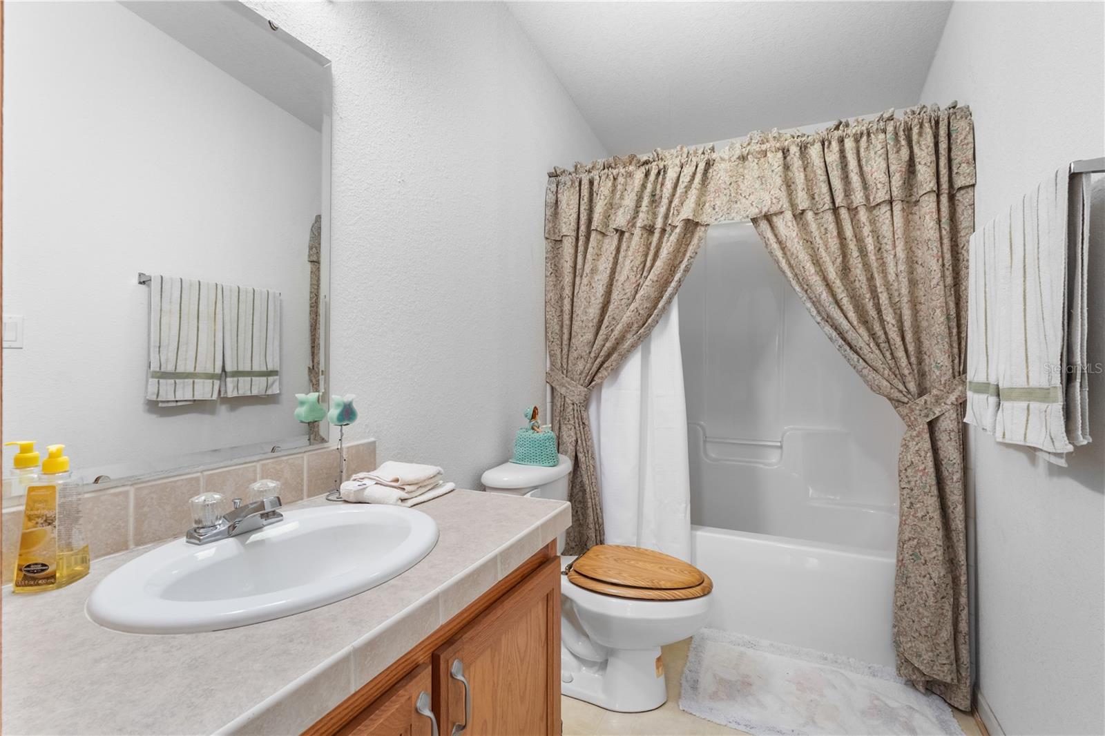 FOX GROVE FARMS - Residential