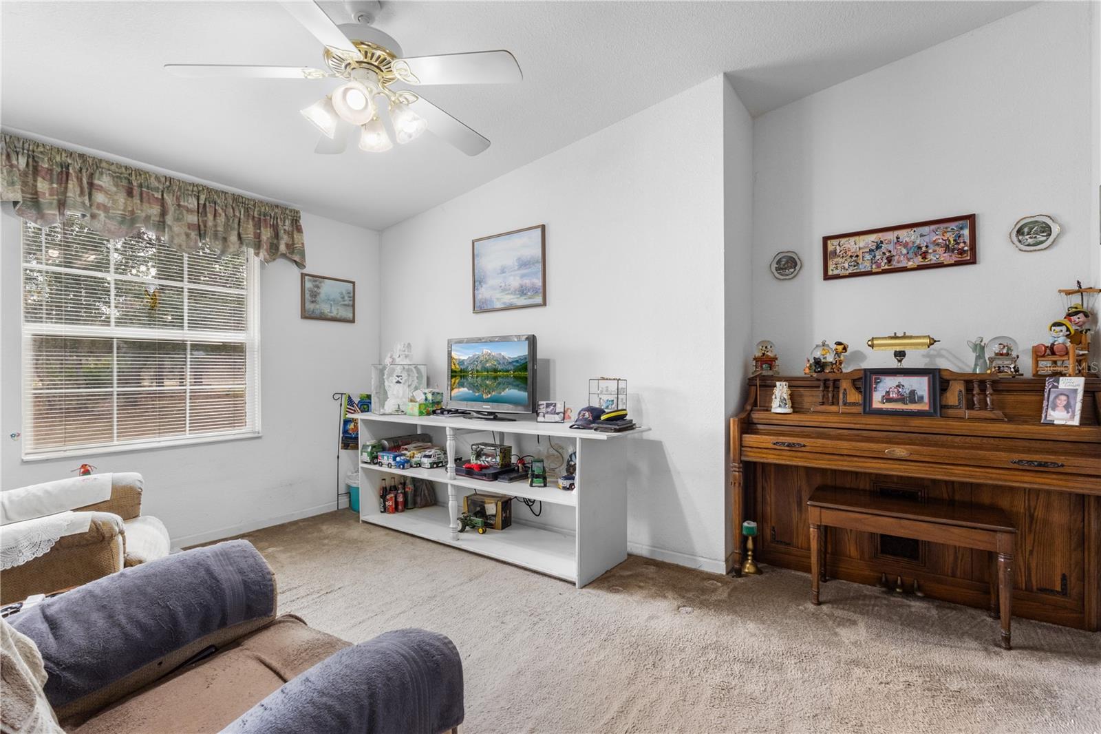 FOX GROVE FARMS - Residential