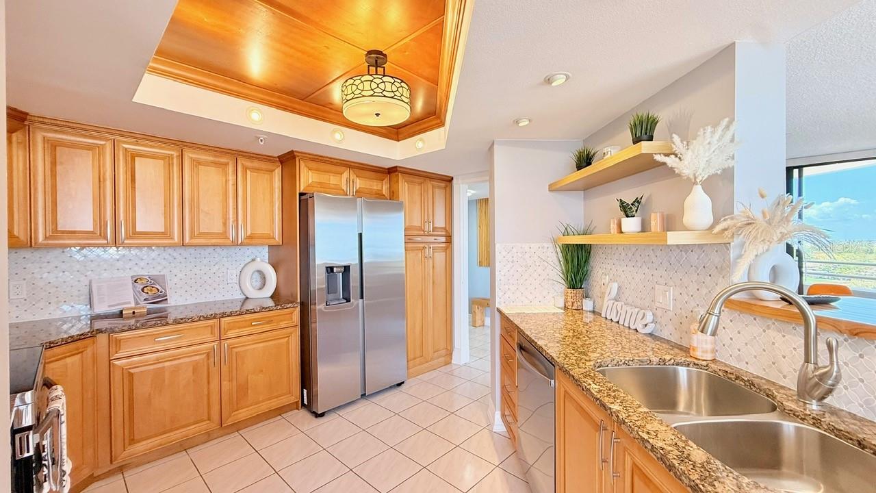 PELICAN BAY YACHT CLUB CONDO BLDG B - Residential