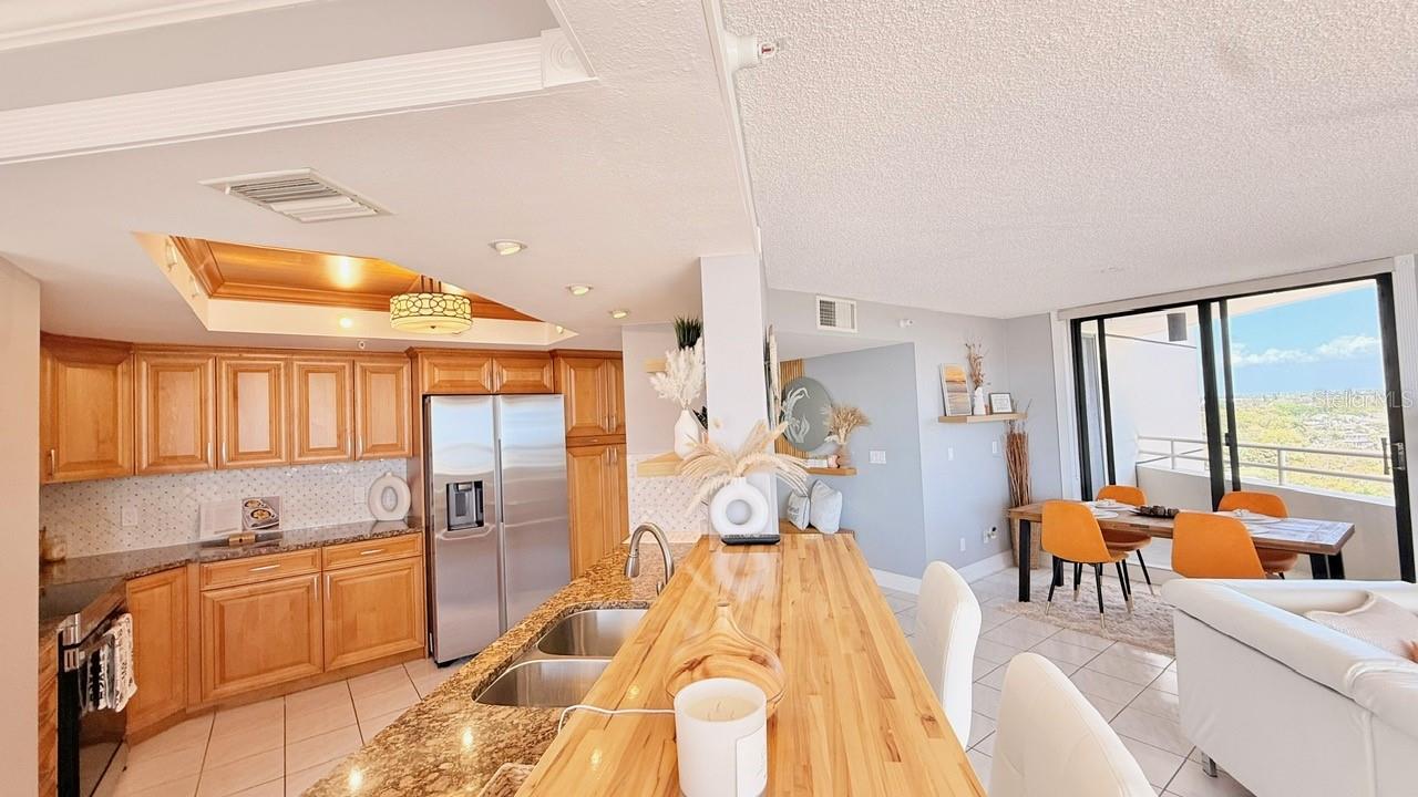 PELICAN BAY YACHT CLUB CONDO BLDG B - Residential