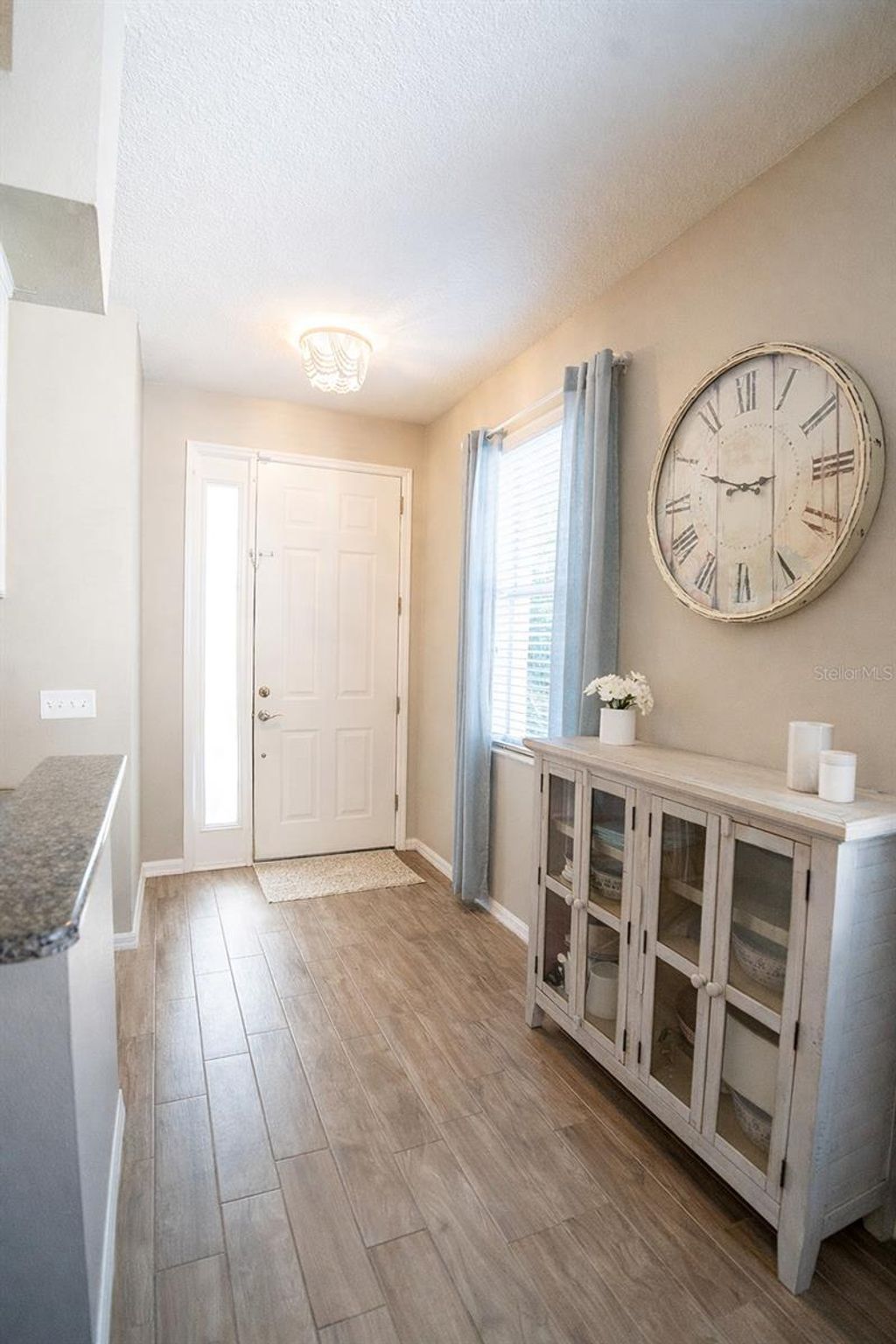 Photo of 6207 Kiteridge Drive, Lithia, FL 33547 (MLS # TB8446543)