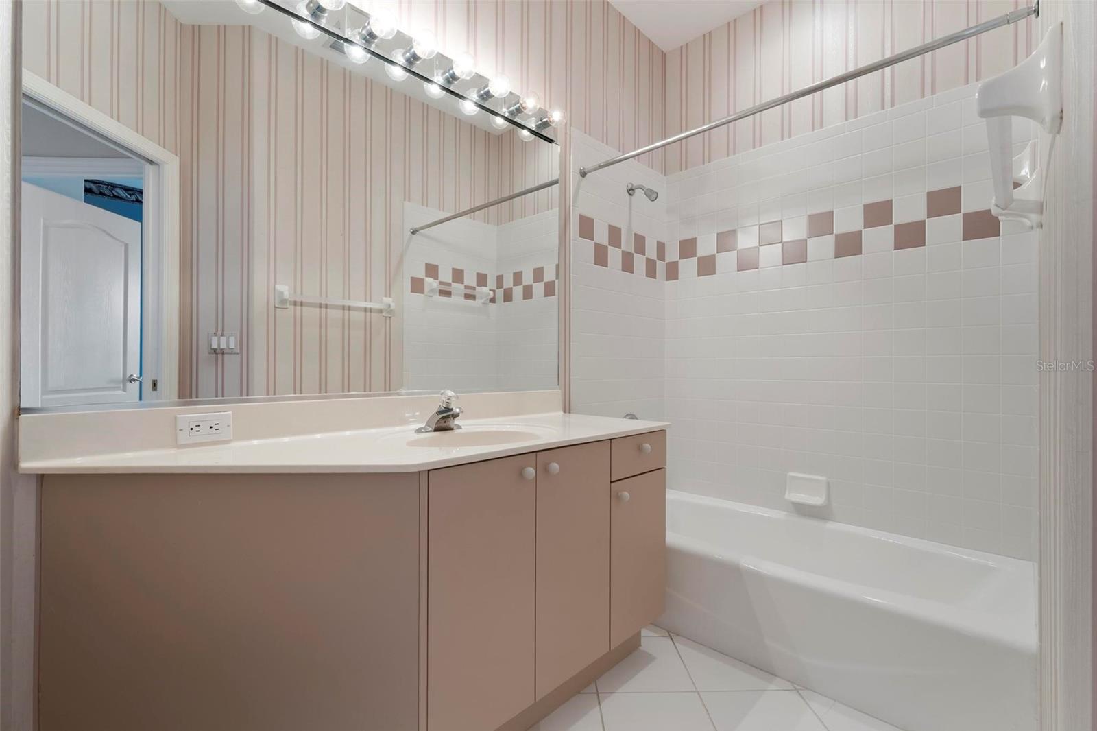 MIRA LAGO AT PALMER RANCH PH 2 - Residential Lease