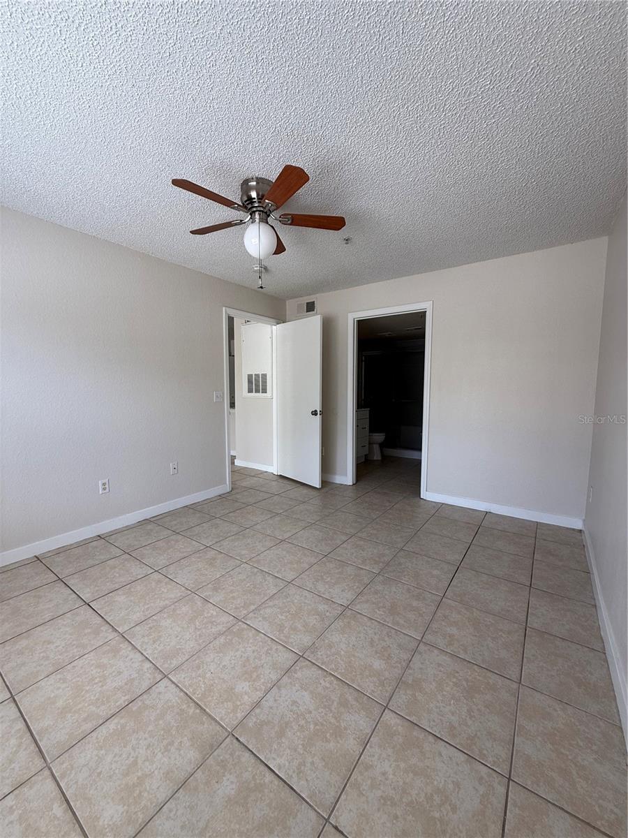 VILLAS DEL SOL AT KISS CONDO - Residential