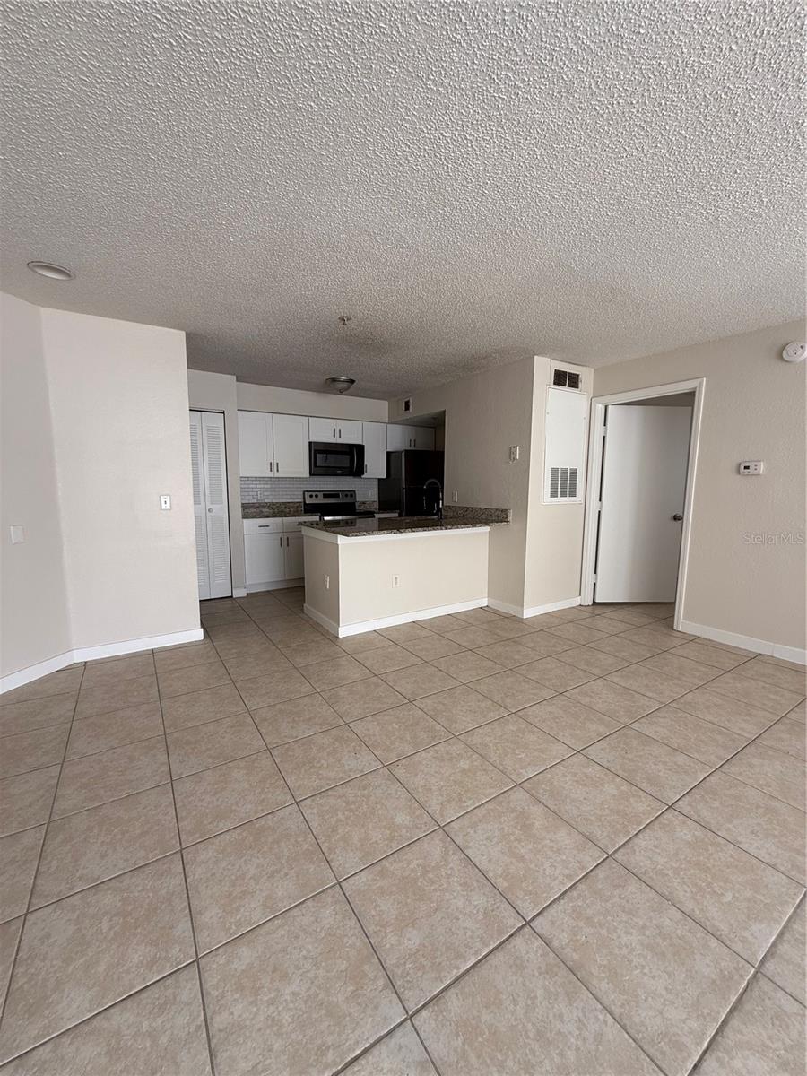 VILLAS DEL SOL AT KISS CONDO - Residential