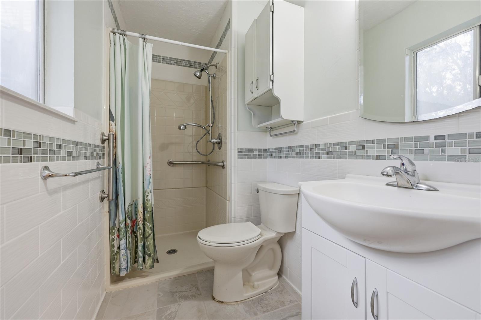 SIMONTON FARMS/CREEKSIDE - Residential