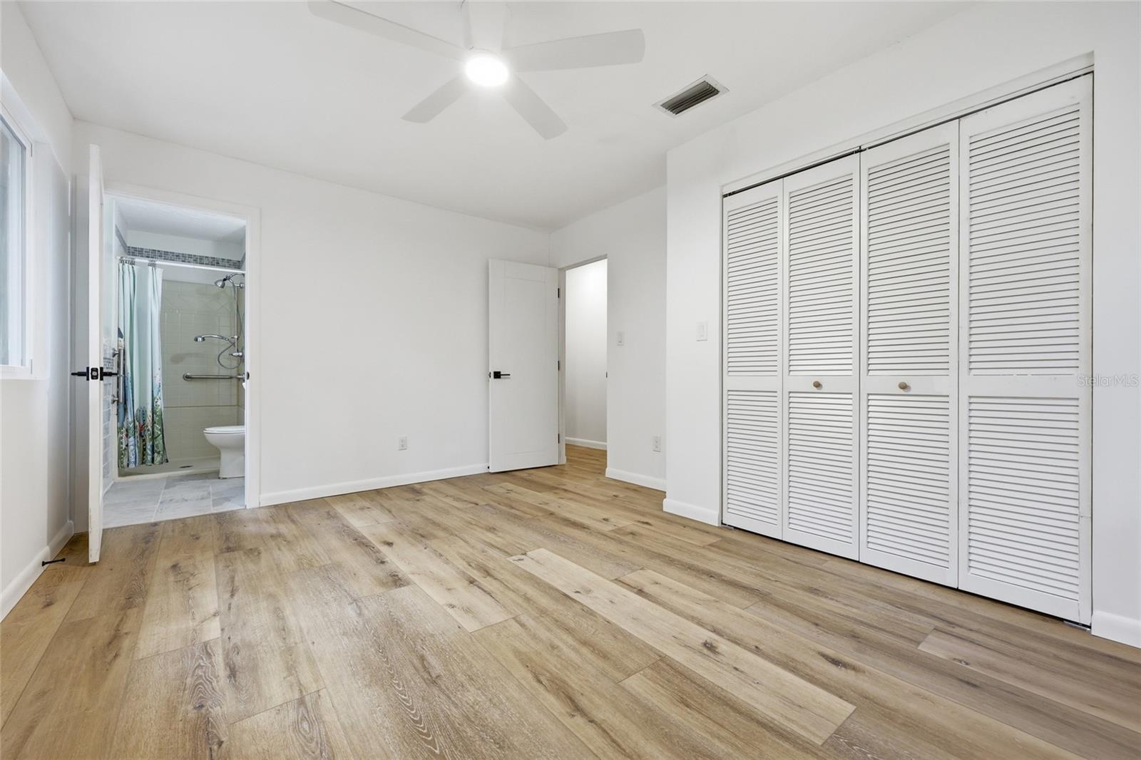 SIMONTON FARMS/CREEKSIDE - Residential