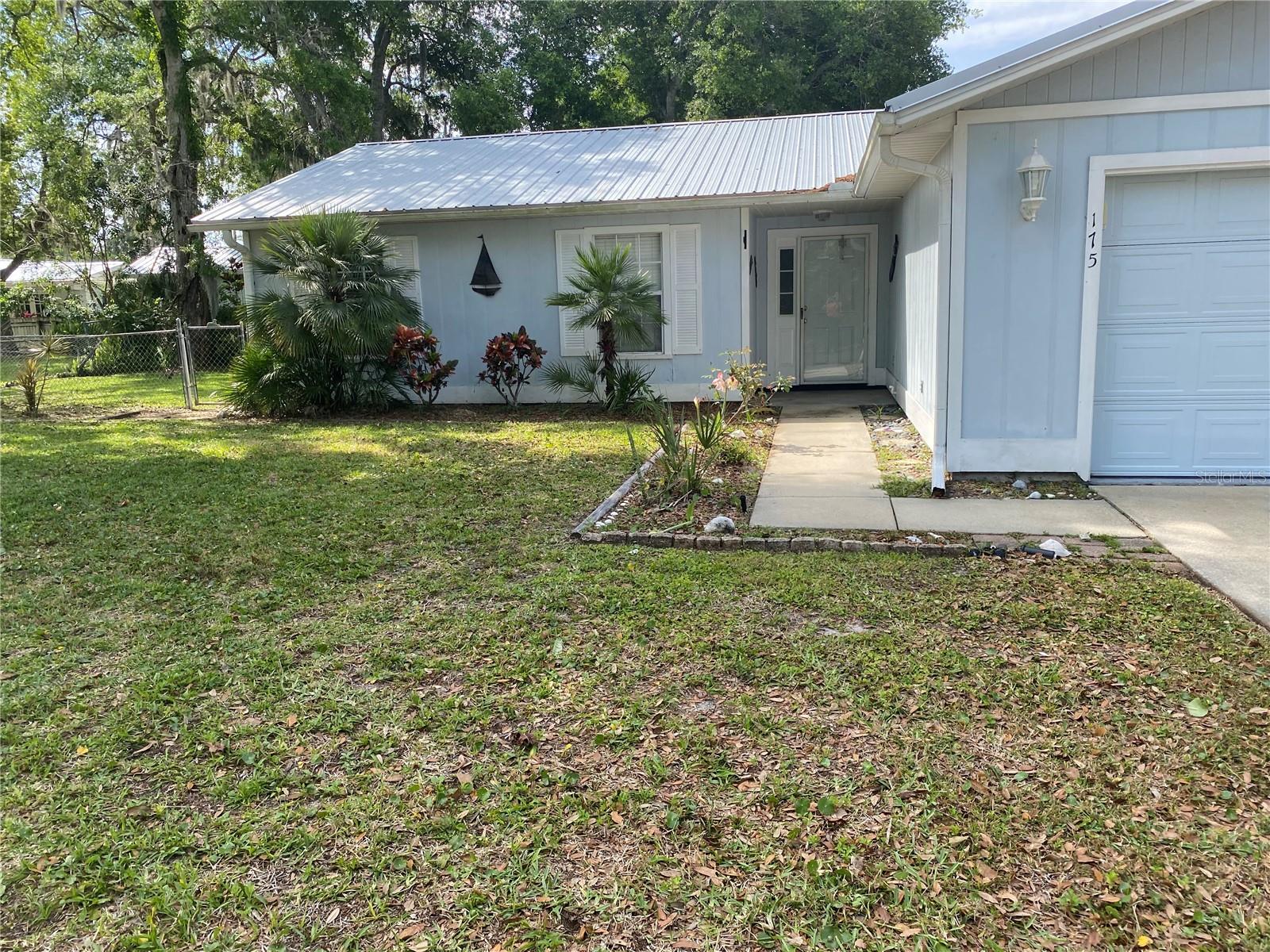 ALLANDALE - Residential Lease