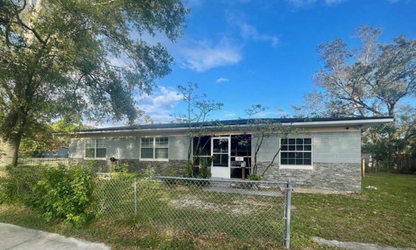 3995 40TH ST N, SAINT PETERSBURG, FL 33714 - Image 0a69a930d641633322f80ac3fbb30d39/2141341729