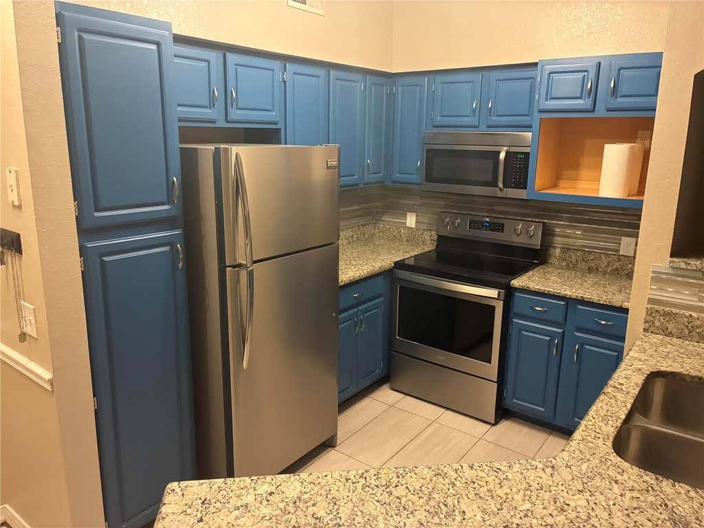 Photo of 3315 Parkchester Square Boulevard #206, Orlando, FL 32835 (MLS # L4963952)