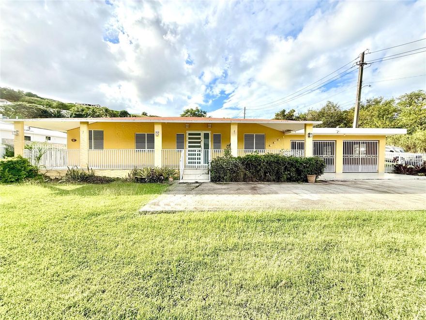 Discover a beautifully recently remodeled 4-bedroom, 2.5-bath residence located in the peaceful gated community of Lindo Mar in Río Grande. Thoughtfully updated with modern finishes and designed for flexibility, this home offers an ideal combination of comfort, functionality, and future income potential. It features a spacious, extended modern kitchen with elegant stone countertops. High ceilings throughout the home create an open, airy atmosphere, while the generously sized bedrooms provide comfort and privacy for family or guests. Bathrooms have also been tastefully remodeled with contemporary finishes. A standout feature of this property is the solidly constructed double-car garage, which includes a half bathroom and was designed with the vision of adding an independent apartment above. Additionally, part of the garage may be converted into a separate living unit, with the existing half bath easily expandable into a full bathroom—making this an excellent opportunity for a multi-unit setup.
The property offers a nice backyard space, ideal for adding a private pool and creating an outdoor retreat. With its flexible layout, this home is perfect as a primary residence, vacation home, or investment property, offering the potential to live in one unit while renting an additional unit or even two.
Ideally located just minutes from the beach, Wyndham Grand Rio Mar Beach & Golf Resort, Luquillo’s famous food kiosks, and El Yunque National Rainforest, the home provides easy access to some of Puerto Rico’s most desirable attractions. San Juan is approximately a 45-minute drive, offering convenience without sacrificing tranquility. 
This is a rare opportunity to own a versatile, well-built home in a prime coastal location with strong lifestyle and income potential. HOA: $45/month. Please call now for a private appointment!