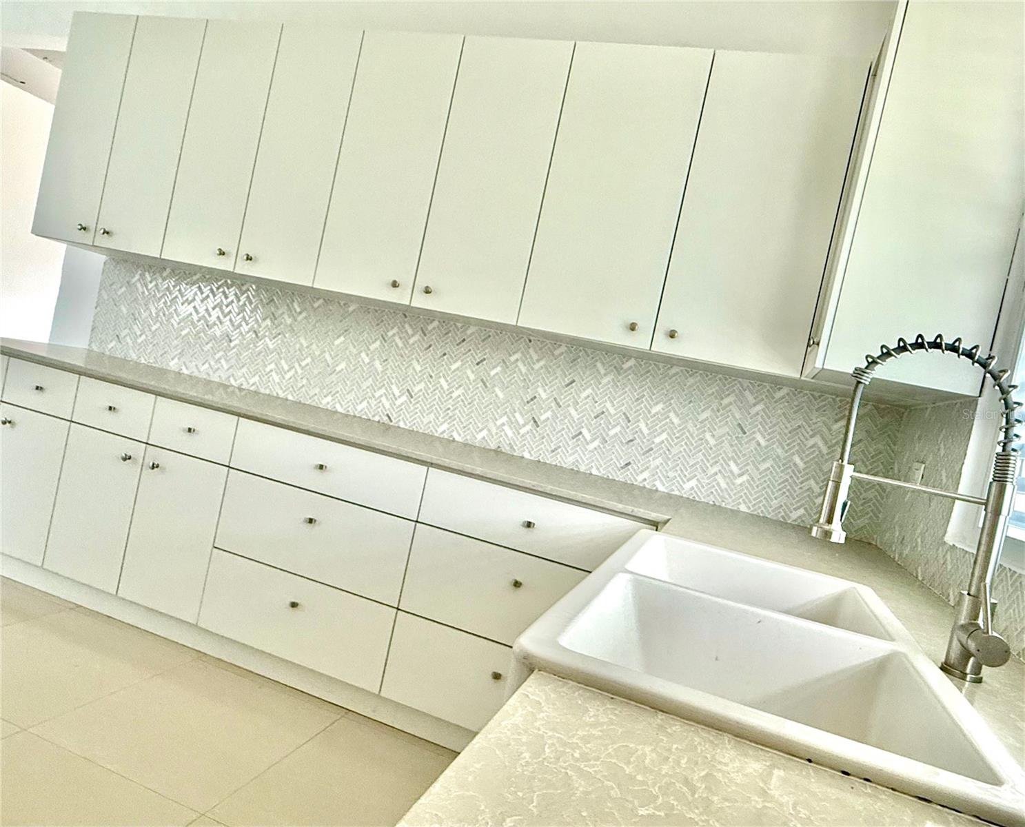 LINDO MAR - Residential