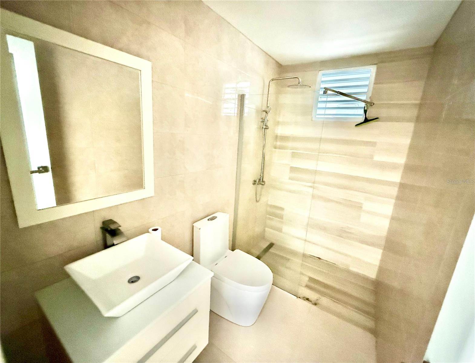 LINDO MAR - Residential