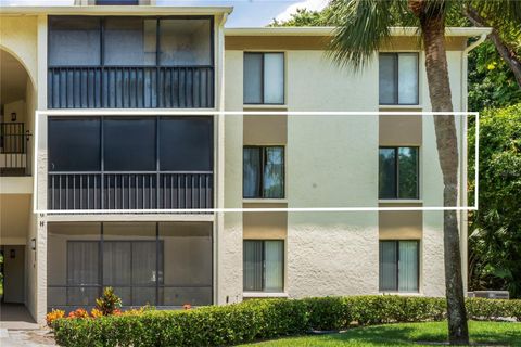 Photo of 3232 Lake Pine Way #H2, Tarpon Springs, FL 34688 (MLS # W7884674)