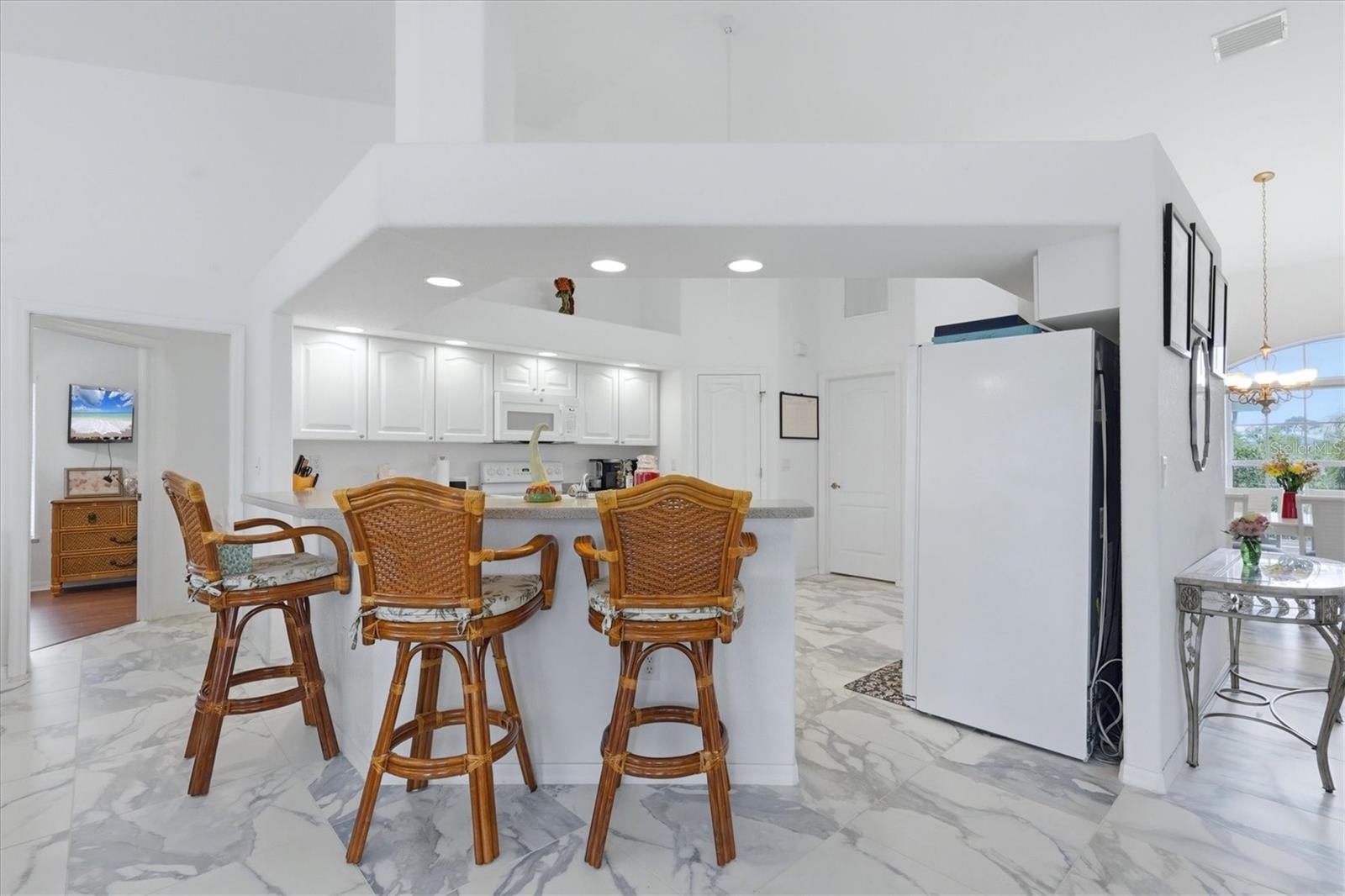 ROTONDA LAKES - Residential