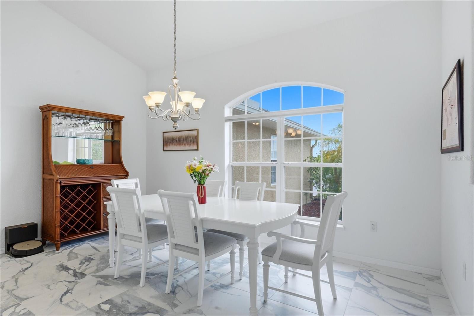 ROTONDA LAKES - Residential