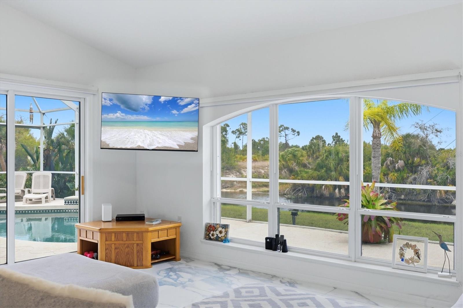 ROTONDA LAKES - Residential