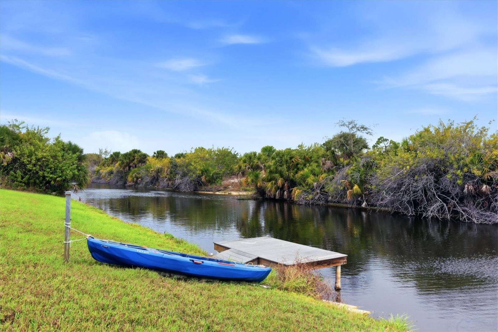 ROTONDA LAKES - Residential