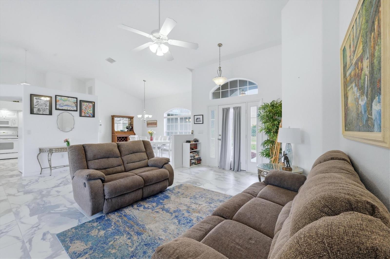 ROTONDA LAKES - Residential