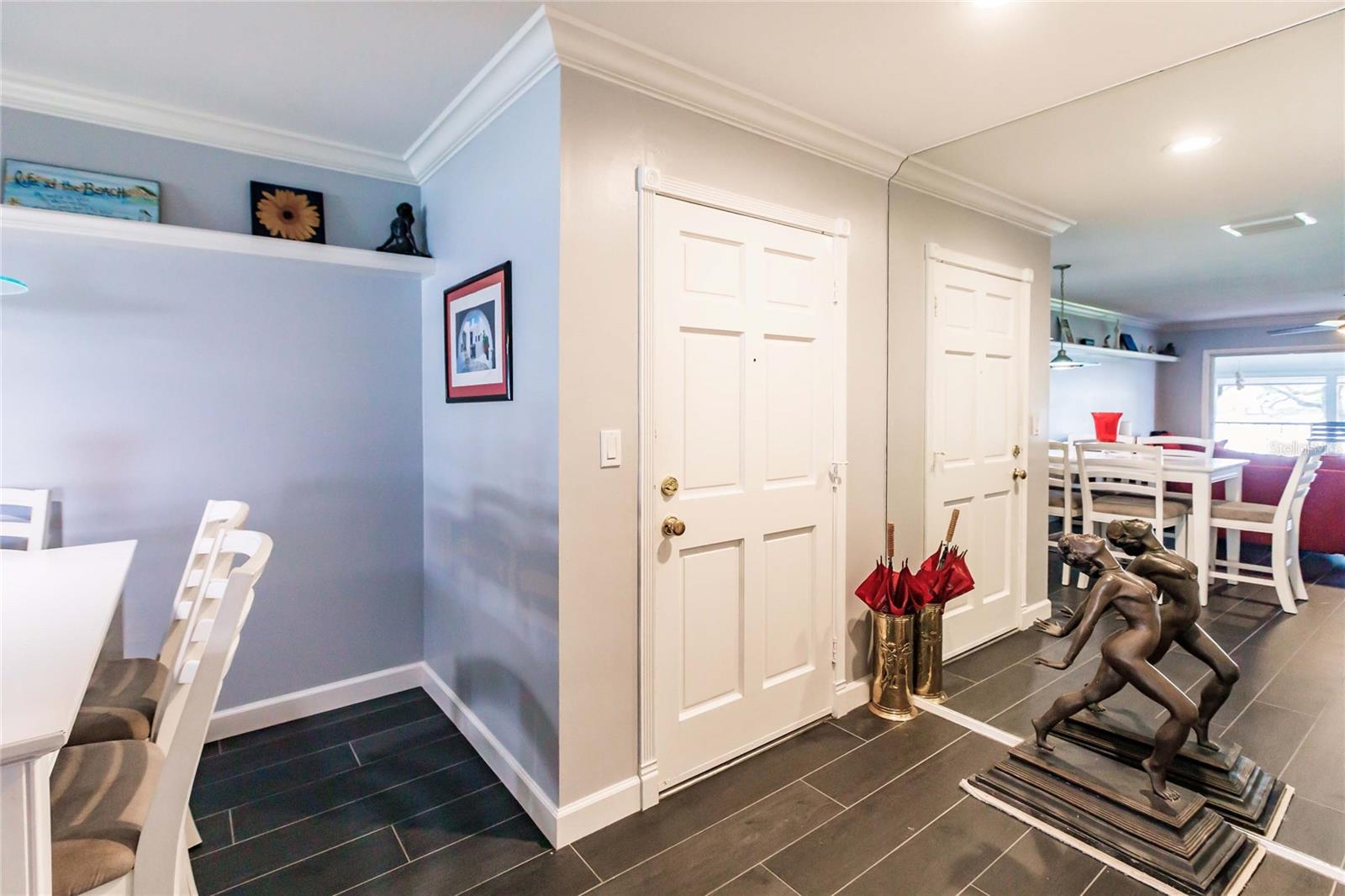 6053 E PEPPERTREE WAY 118