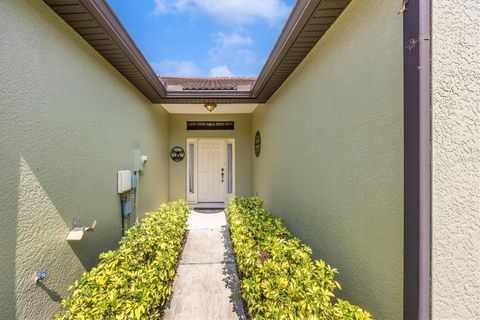 A home in VENICE