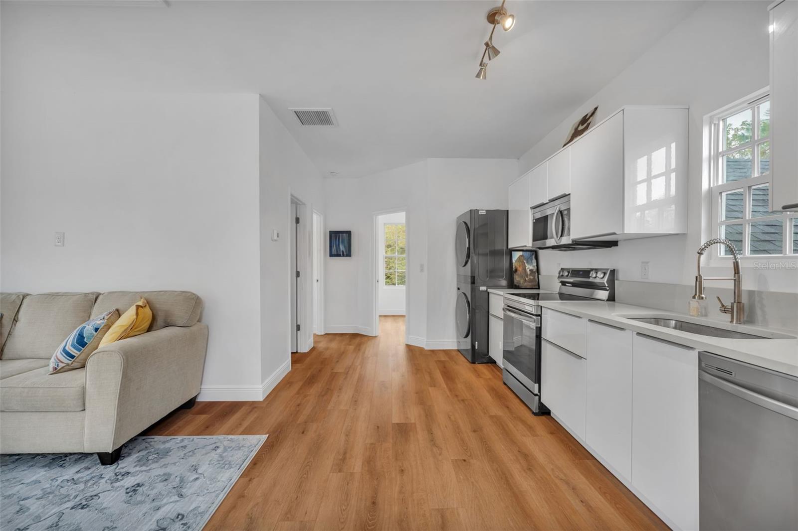 CELEBRATION EAST VILLAGE UNIT 1 - Residential