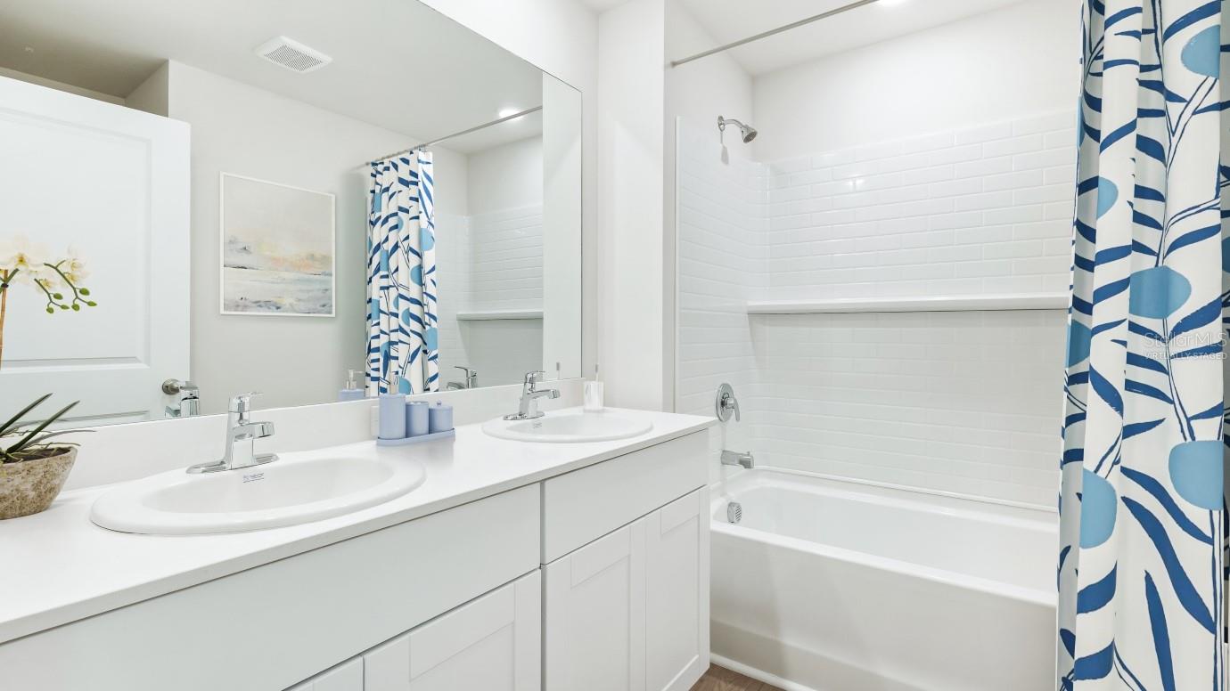 CENTRAL PARC - Residential