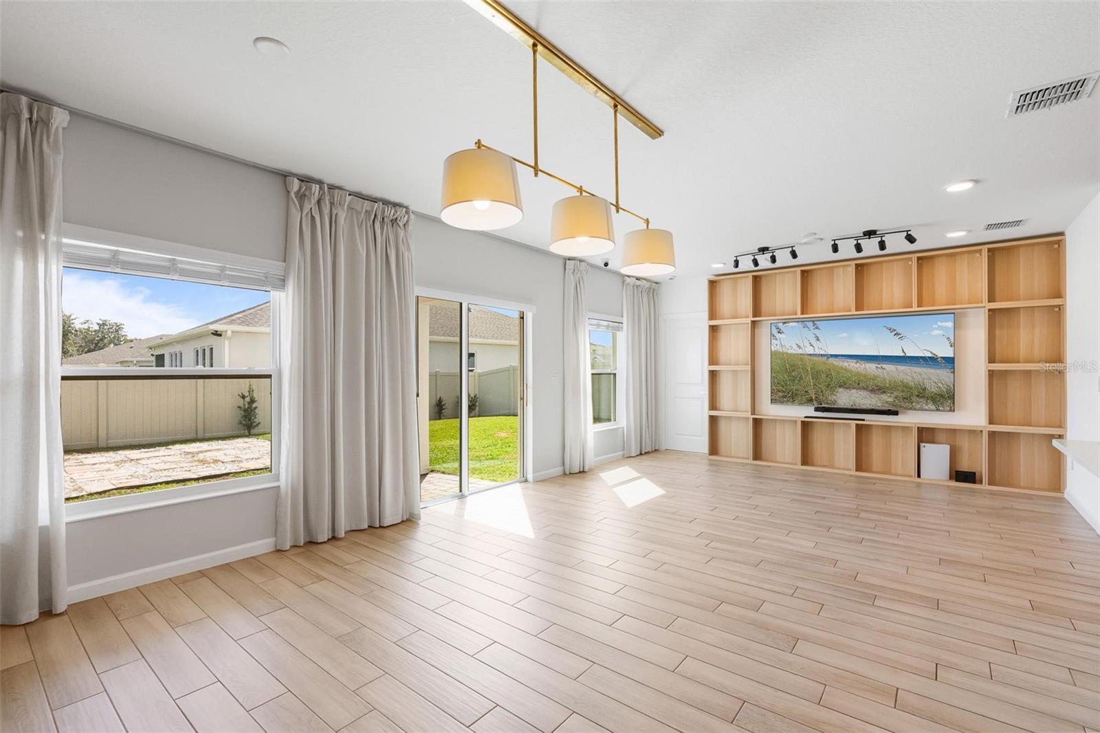 EDEN AT CROSS PRAIRIE - Residential Lease