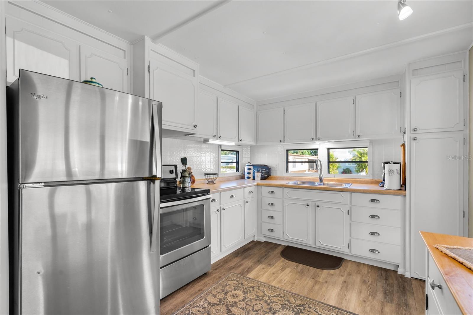 LEISURE LAKE MOBILE HOME PARK CO-OP - Residential