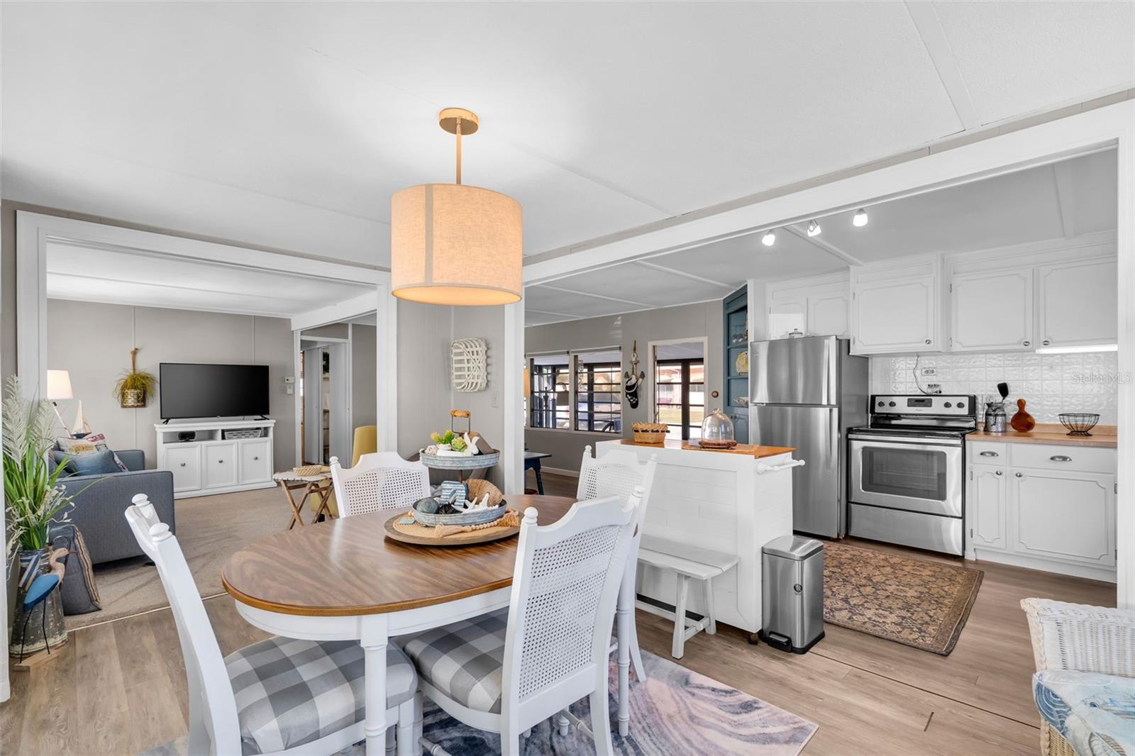 LEISURE LAKE MOBILE HOME PARK CO-OP - Residential