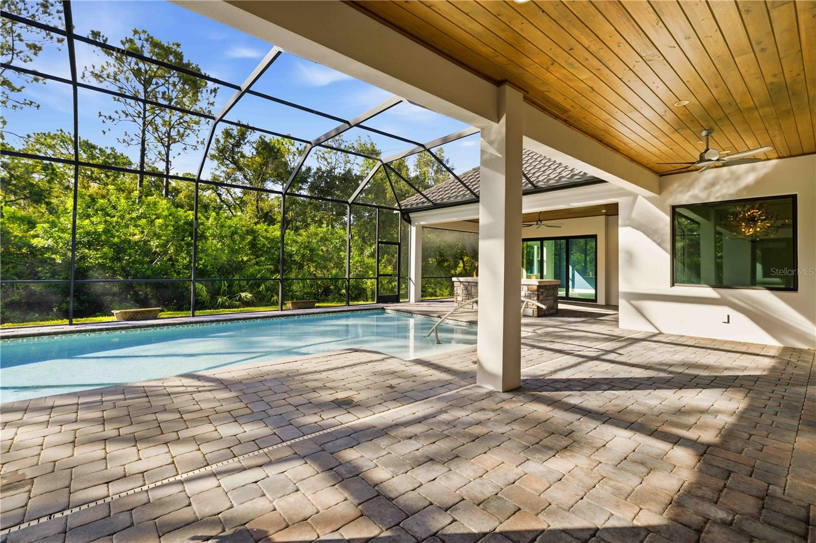 21724 DEER POINTE CROSSING
