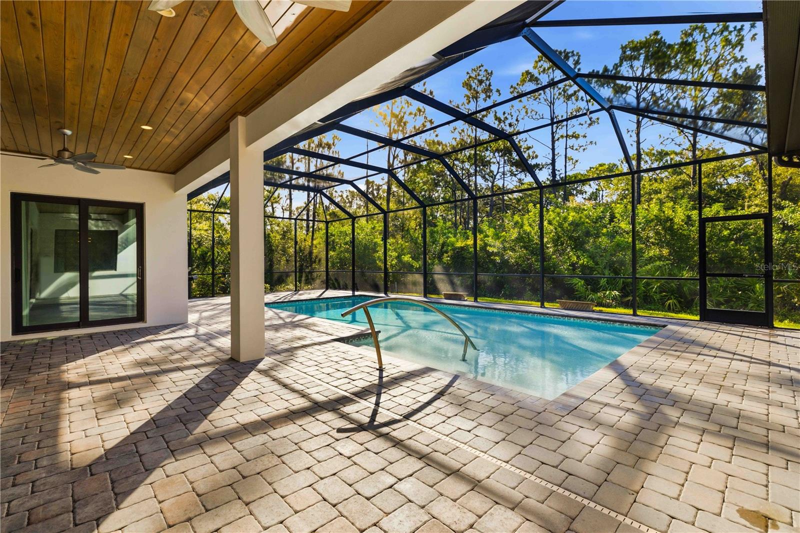 21724 DEER POINTE CROSSING