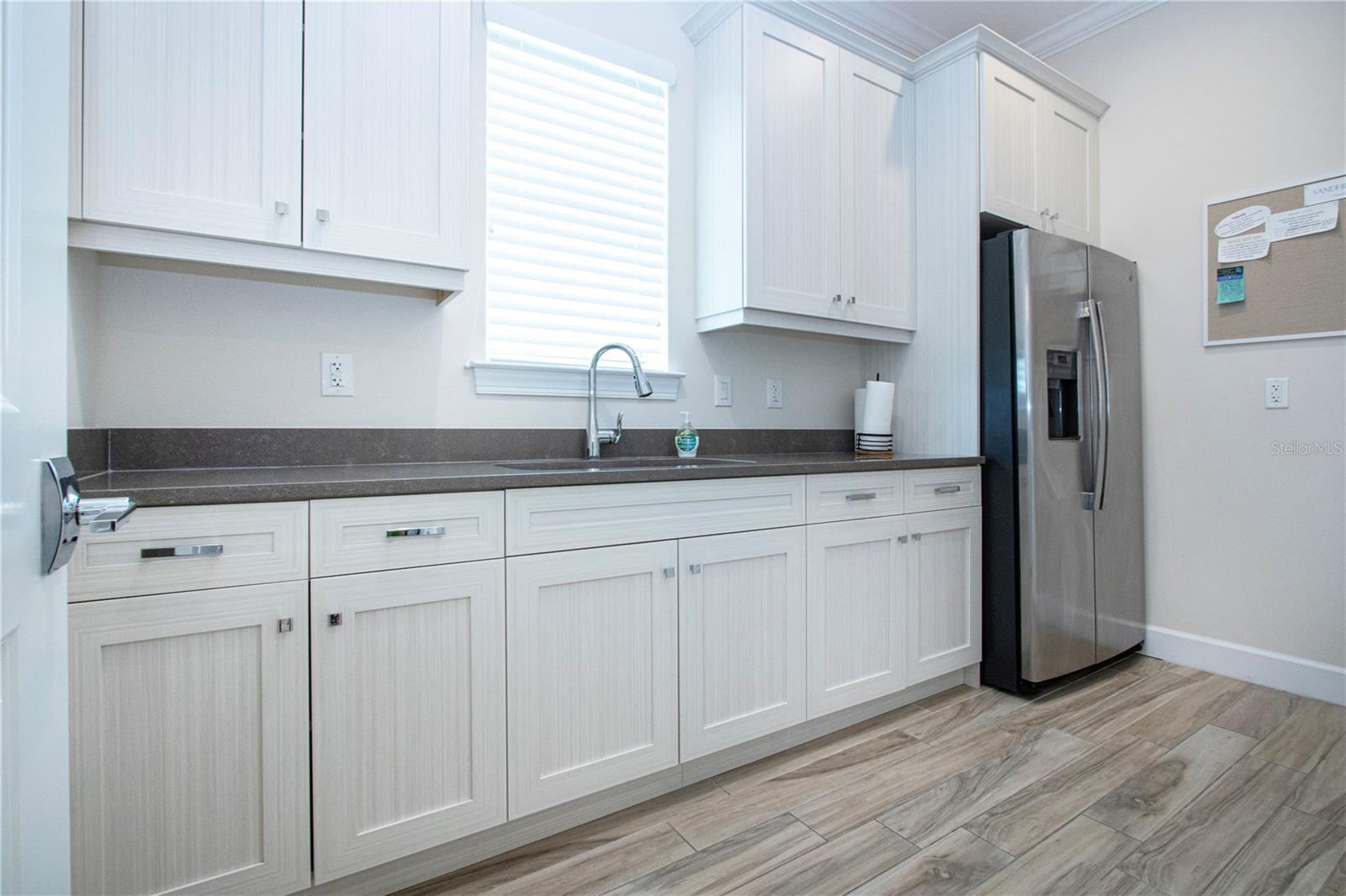 SANDHILL LAKE - Residential