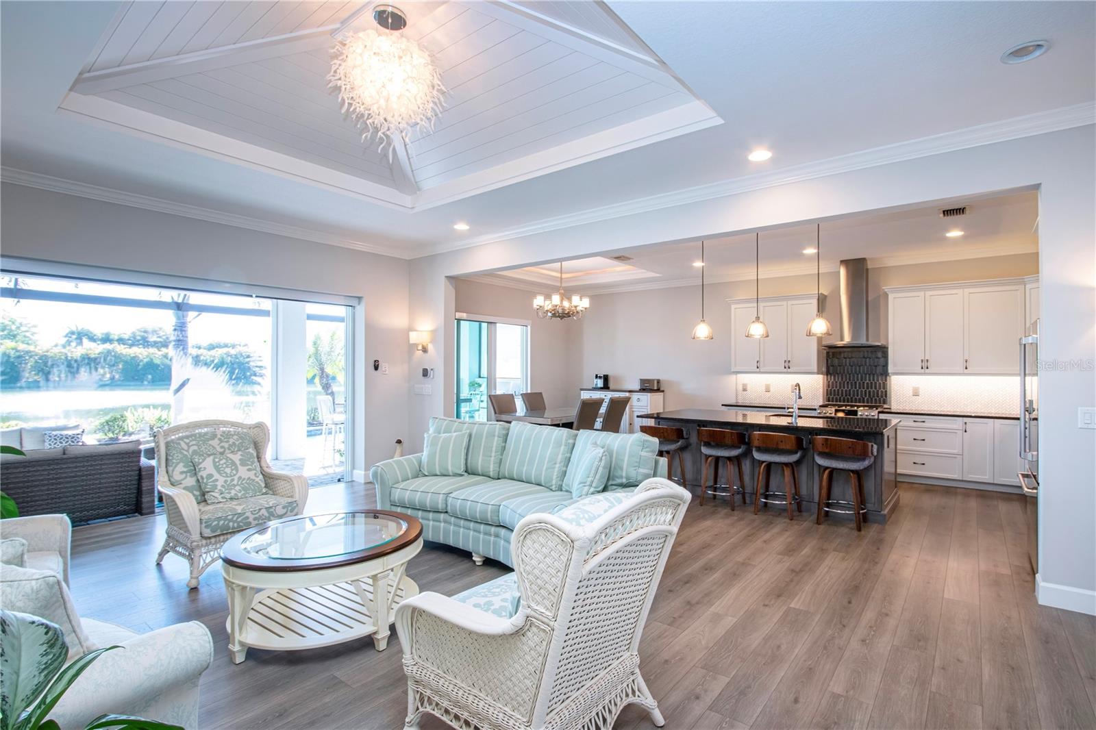 SANDHILL LAKE - Residential