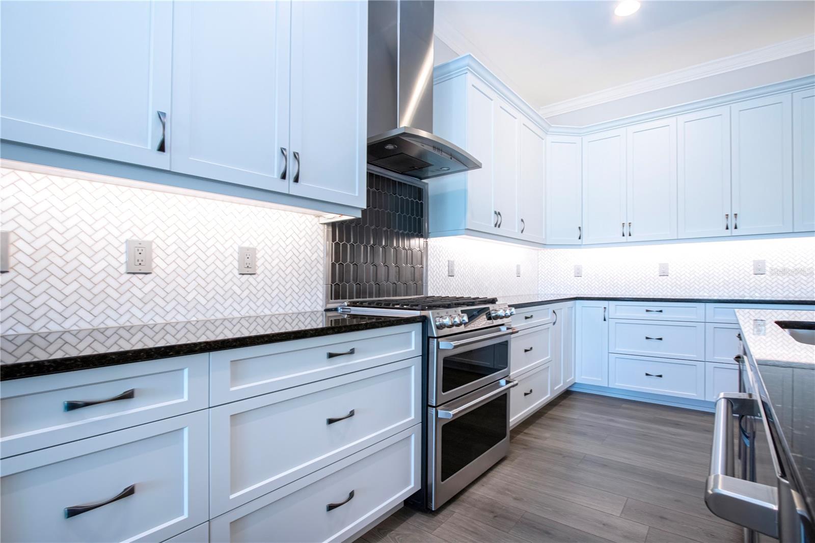 SANDHILL LAKE - Residential