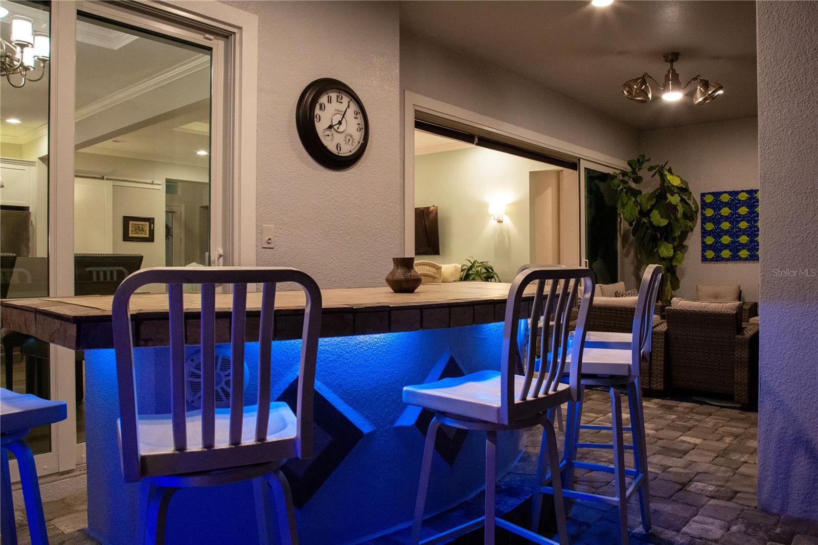 SANDHILL LAKE - Residential