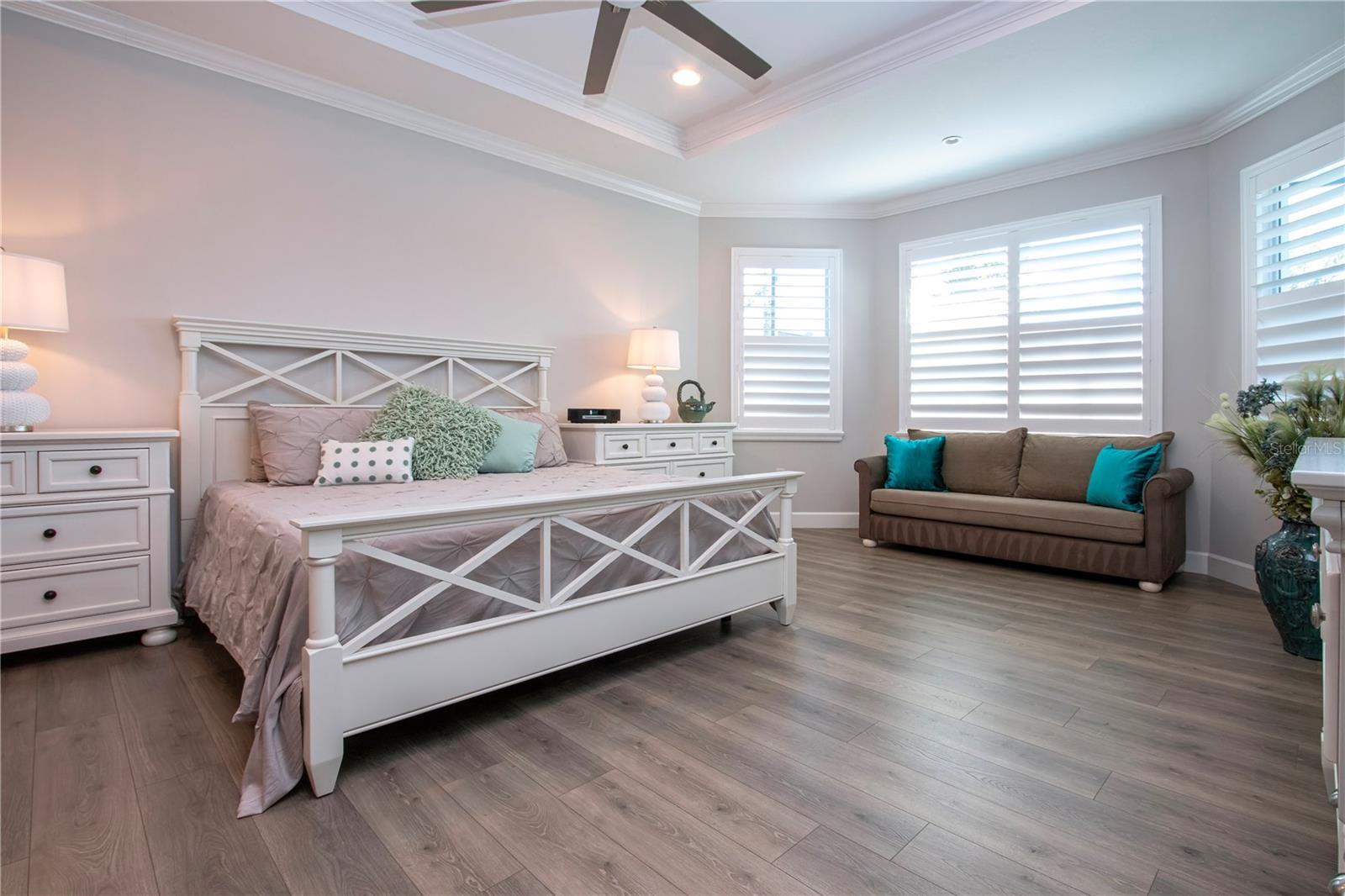 SANDHILL LAKE - Residential