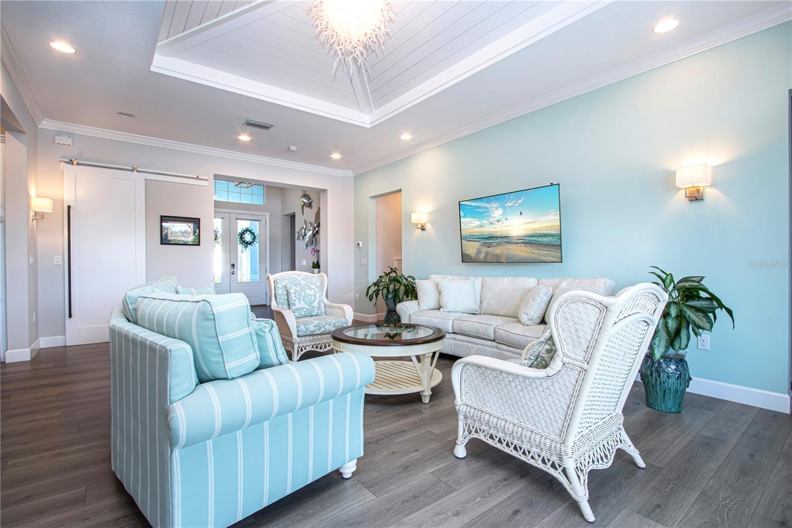 SANDHILL LAKE - Residential