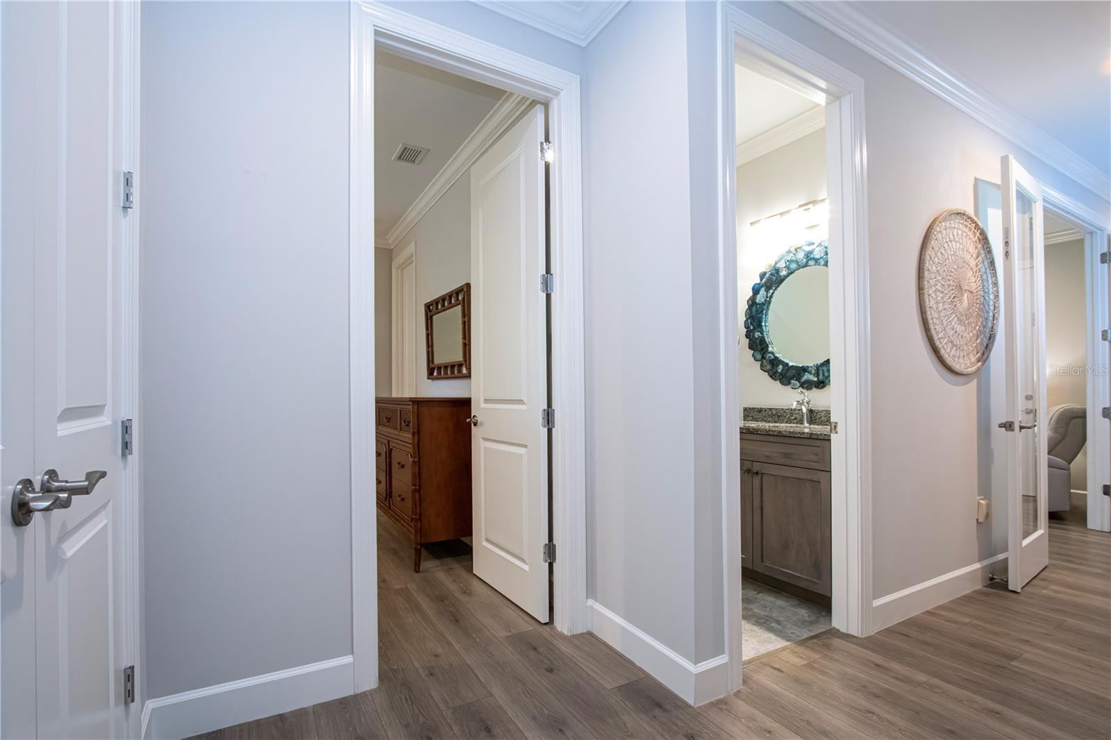 SANDHILL LAKE - Residential