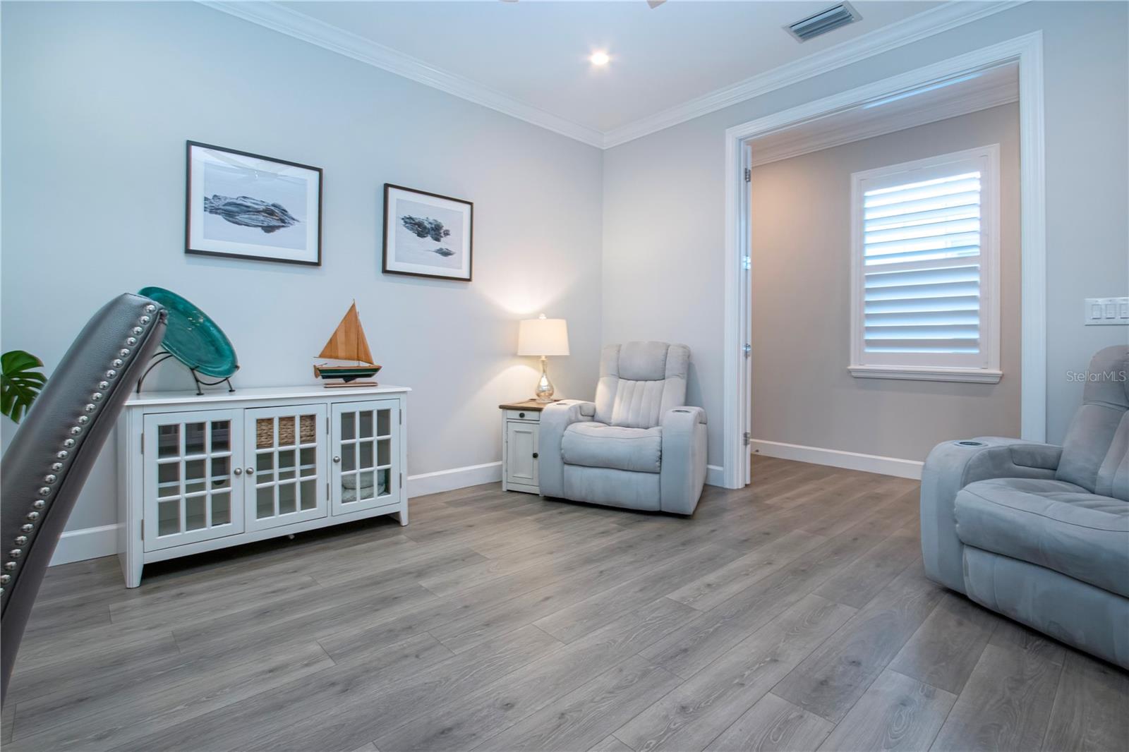 SANDHILL LAKE - Residential