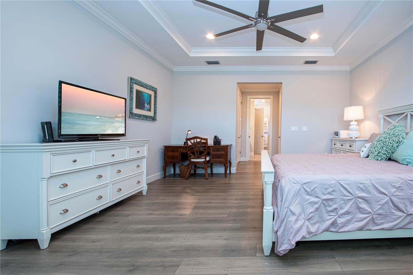 SANDHILL LAKE - Residential