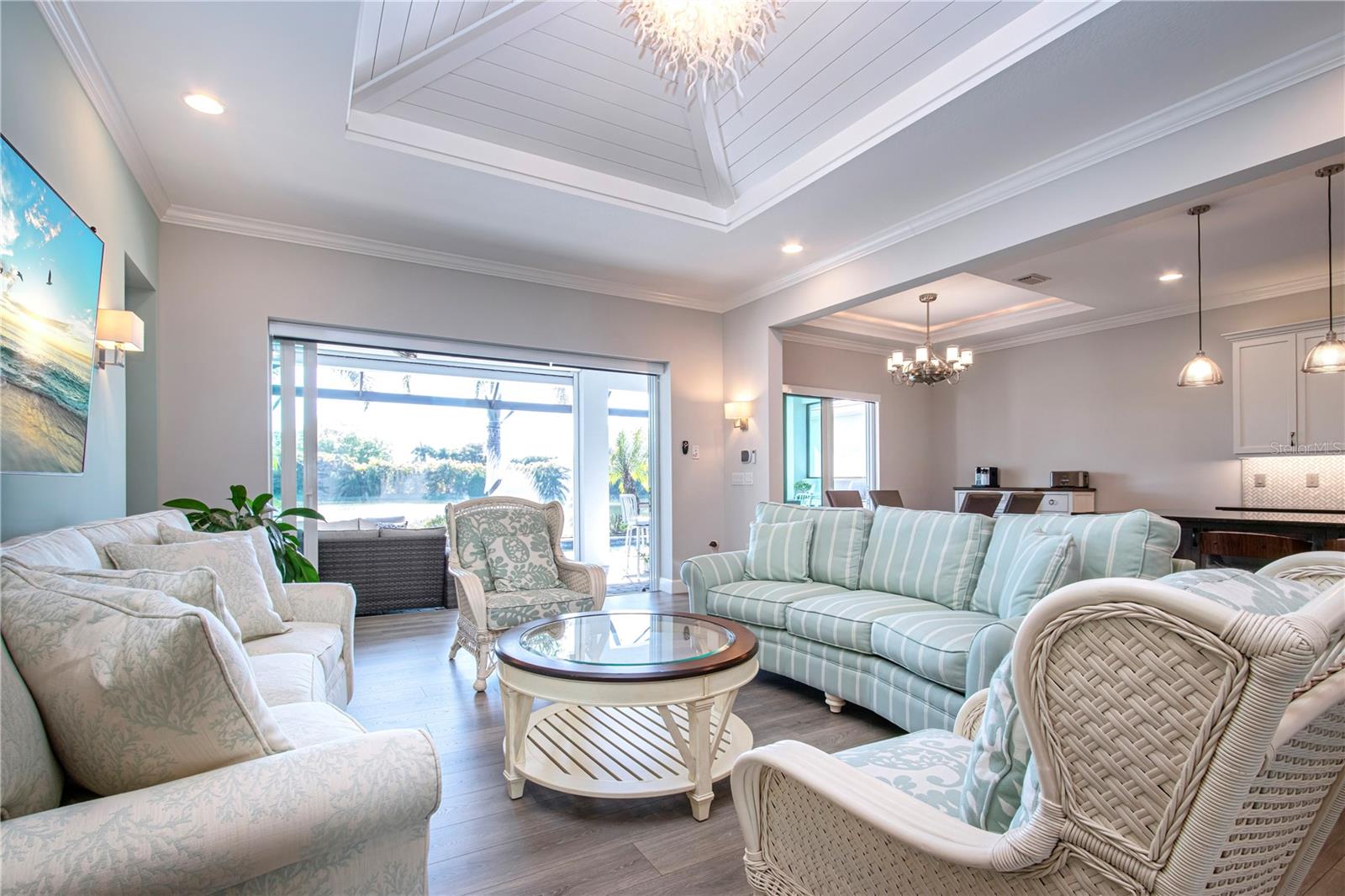 SANDHILL LAKE - Residential