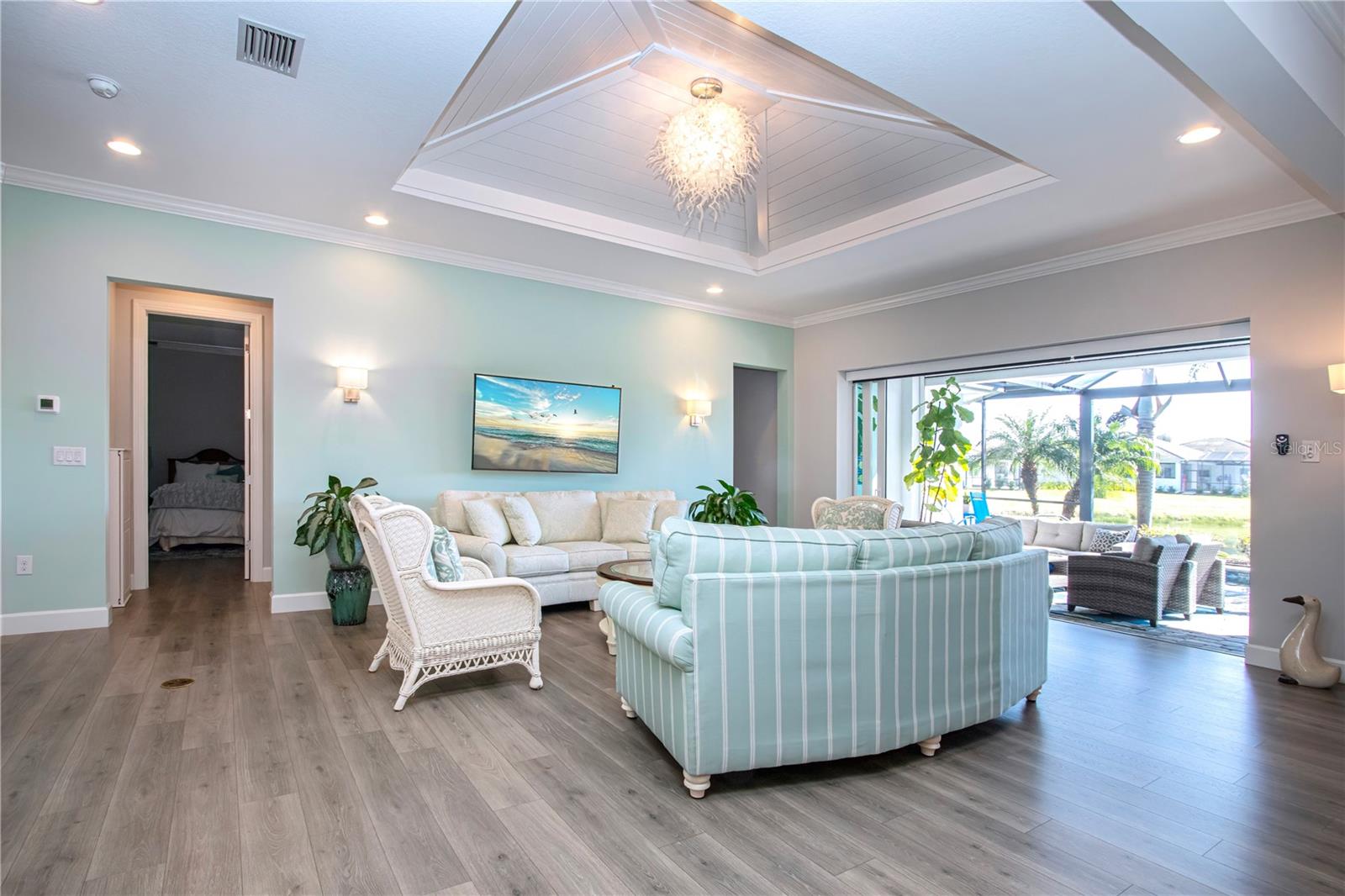 SANDHILL LAKE - Residential