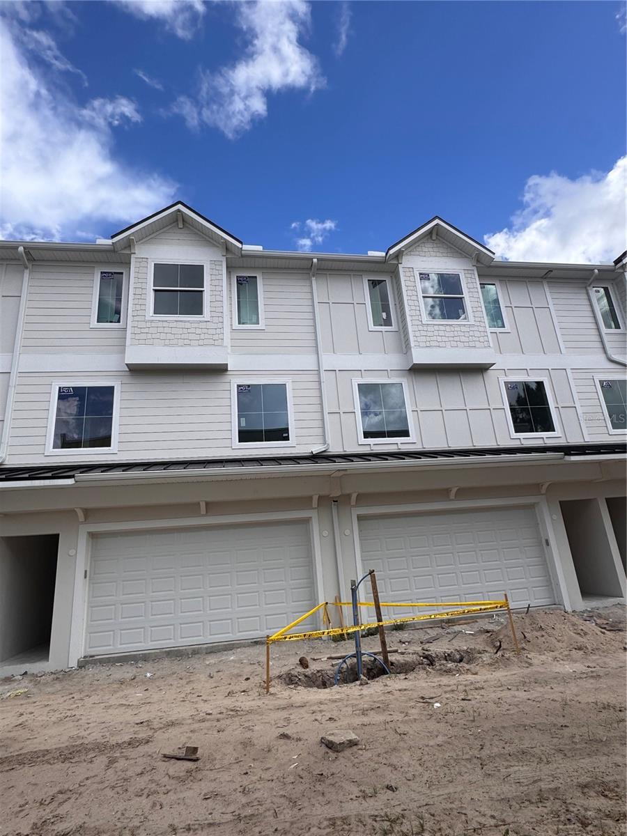 D4S | MADISON TOWNHOMES - Residential